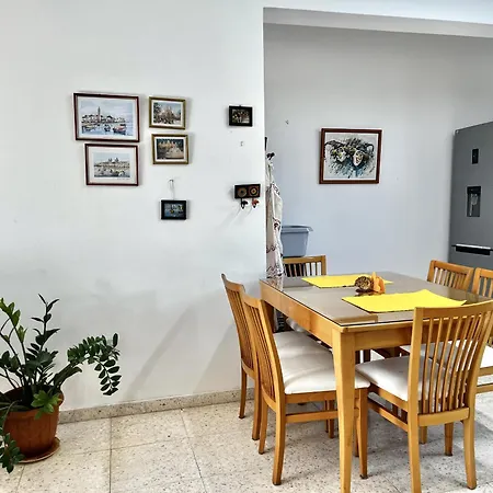 Pervolia Maisonette * Softades
