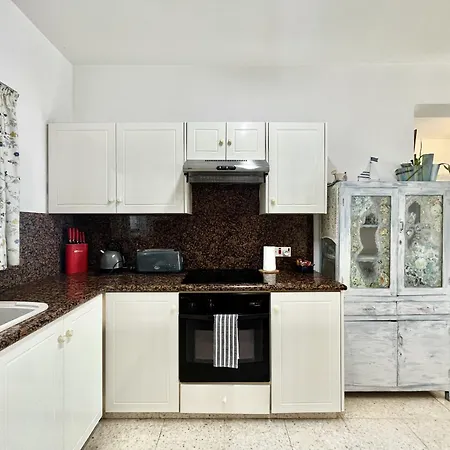 Pervolia Maisonette Case de vacanță *