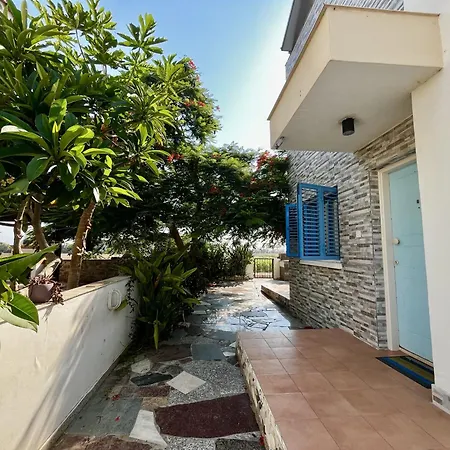 Pervolia Maisonette * Softades