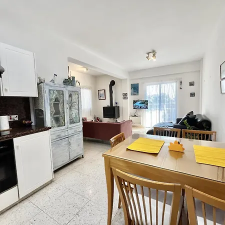 Ferienhaus Pervolia Maisonette *