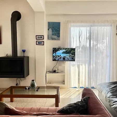 Pervolia Maisonette